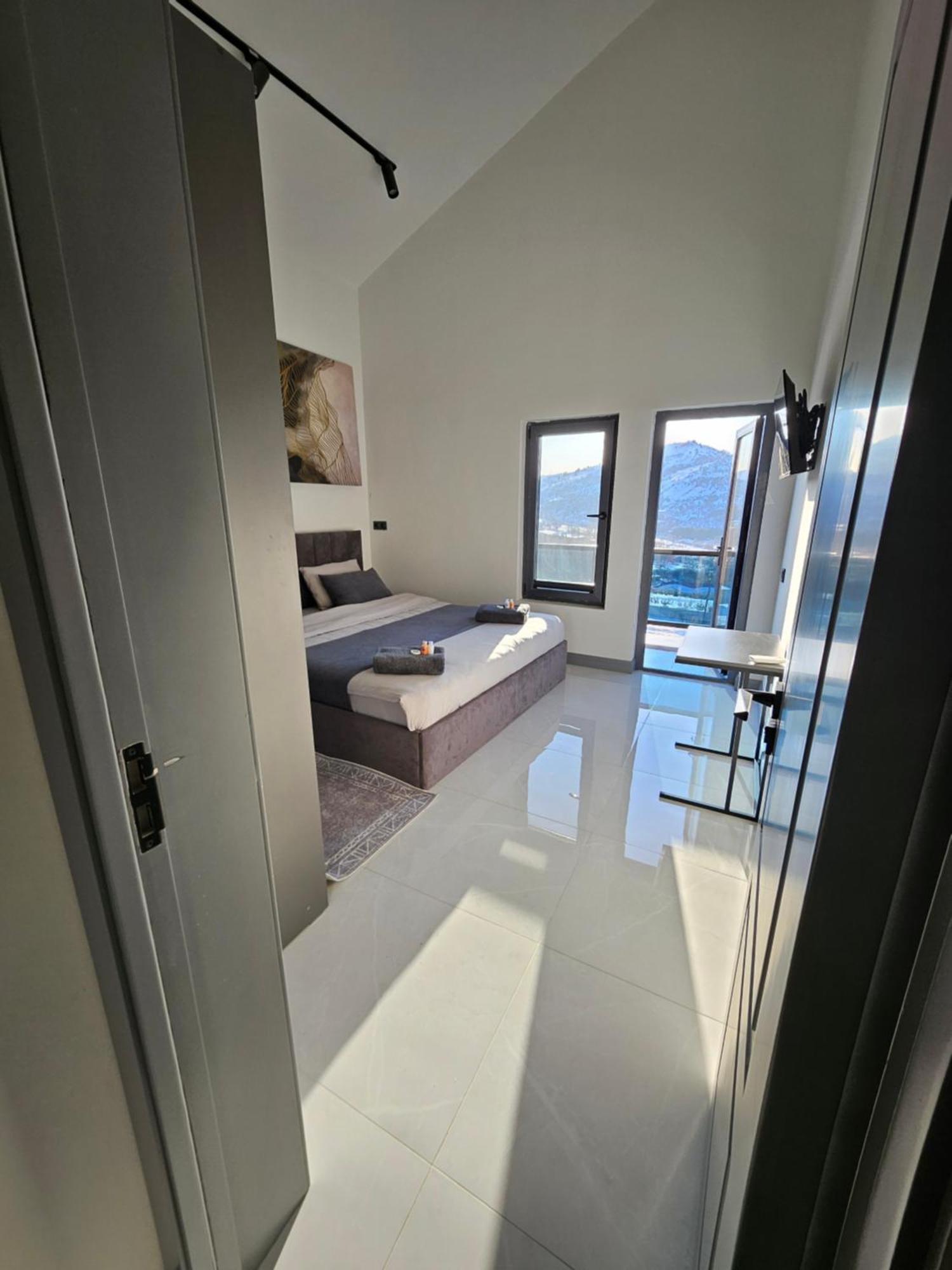 Panorama Lux Guest House Chimgan Bagian luar foto