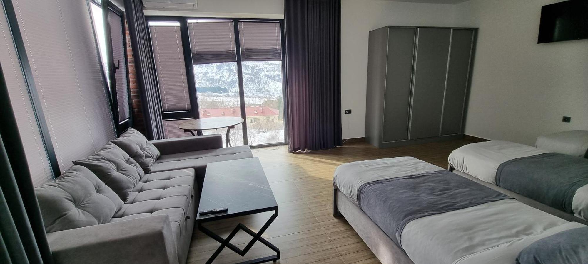 Panorama Lux Guest House Chimgan Bagian luar foto