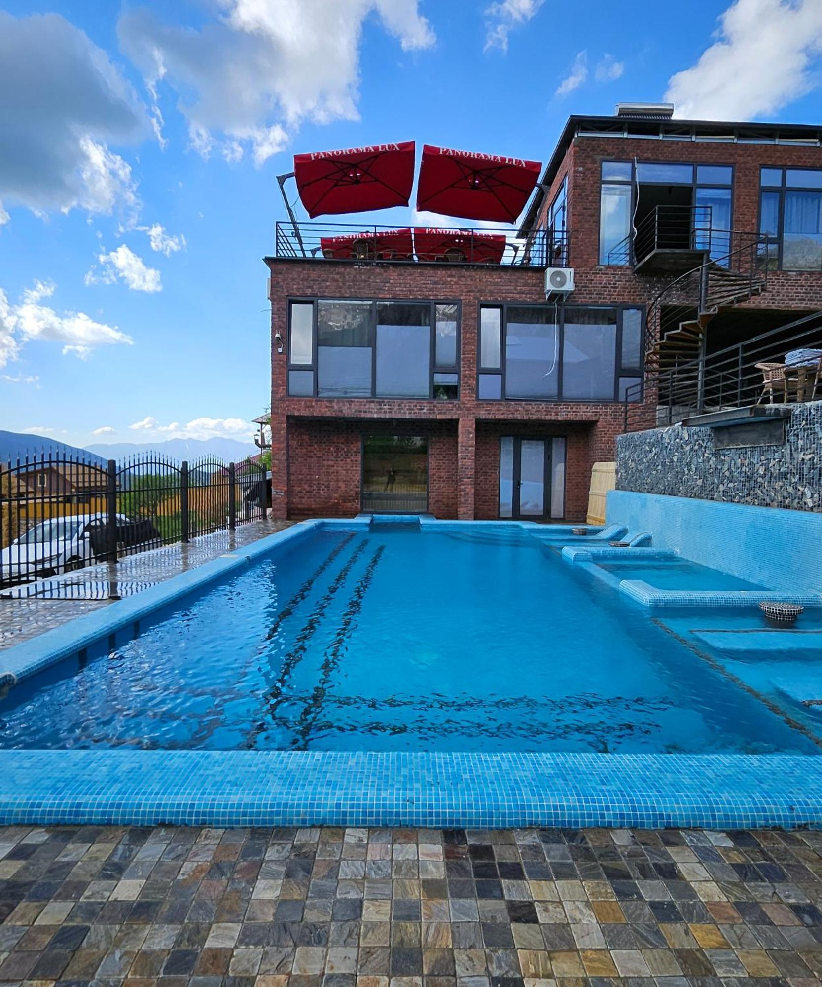 Panorama Lux Guest House Chimgan Bagian luar foto