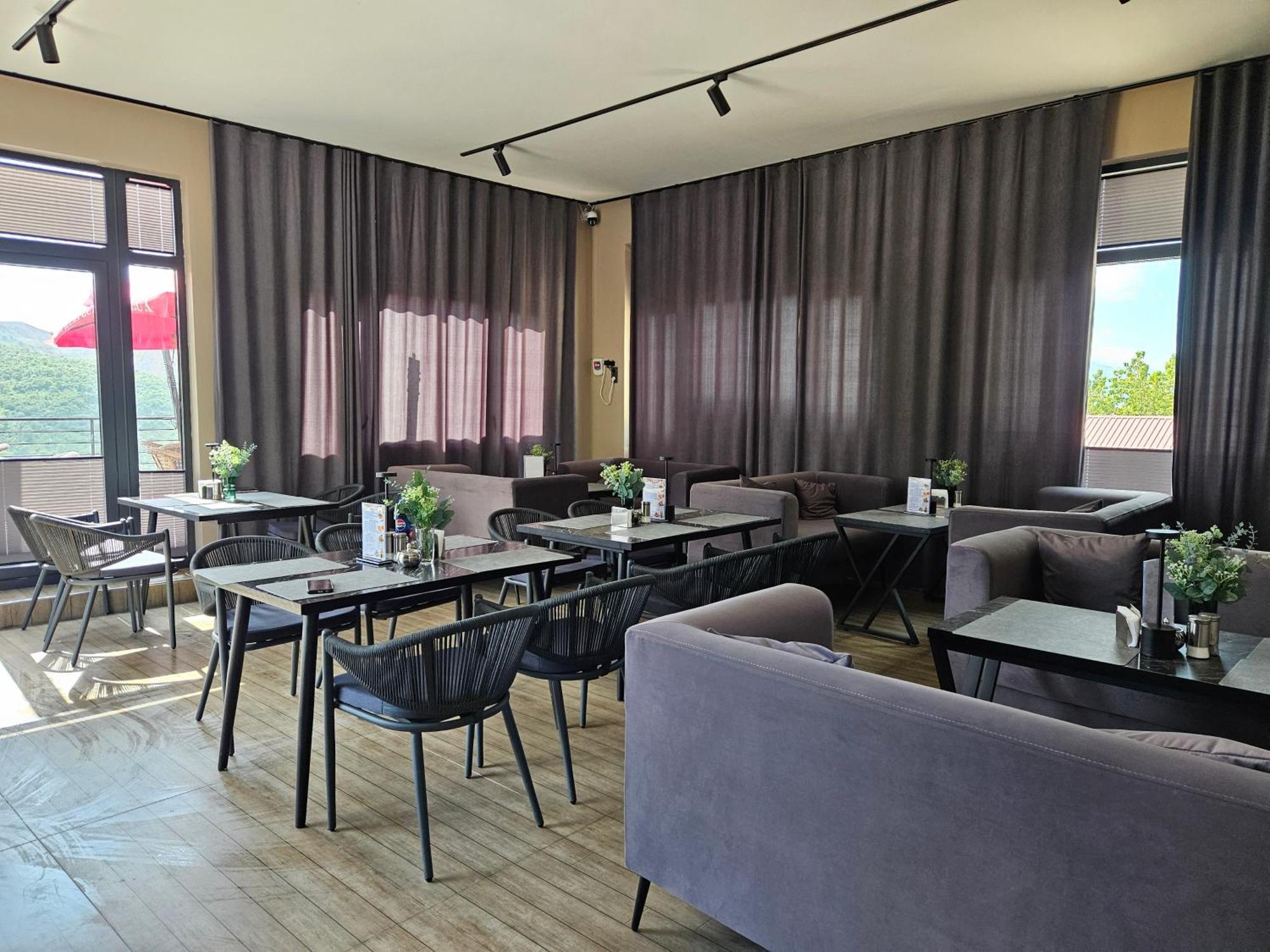 Panorama Lux Guest House Chimgan Bagian luar foto